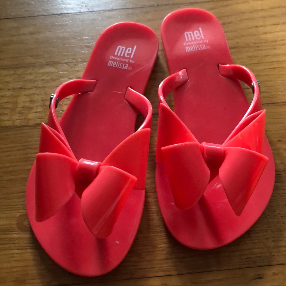 Neon coral Mini Melissa “Mel”
